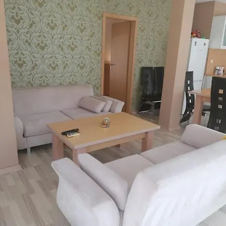 лина съни резиденция три спален Apartment Sunny Beach